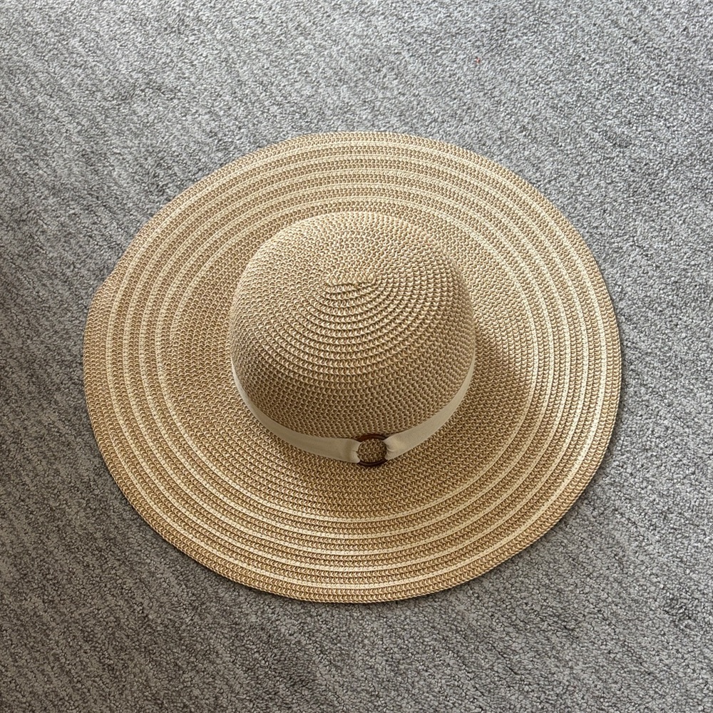 INC Women’s flexible Wide Brim Straw Sun Hat with Ribbon